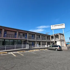 Motel Rest -, Elizabeth